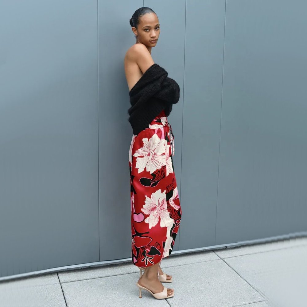 NWT Zara red multicoloured floral print split front high waisted midi skirt